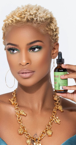 Aceite fortalecedor del cabello del cuero cabelludo con menta y romero