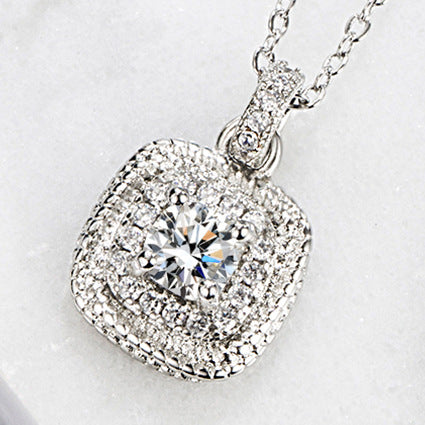 Conjunto de tres piezas de pendientes con anillo y collar con colgante sencillo a la moda para mujer