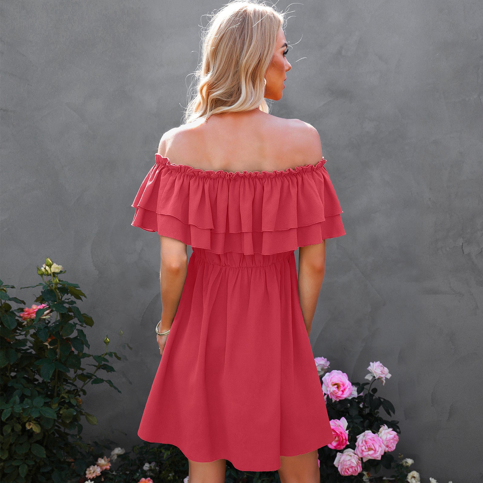 European And American Women's One-shoulder Dresses
