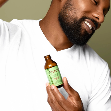 Aceite fortalecedor del cabello del cuero cabelludo con menta y romero