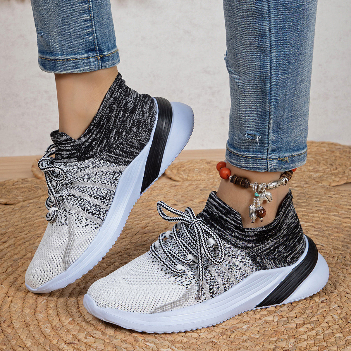 New Lace-up Sports Shoes Women Color-matching Breathable Mesh Shoes Running Walking Casual Sneakers