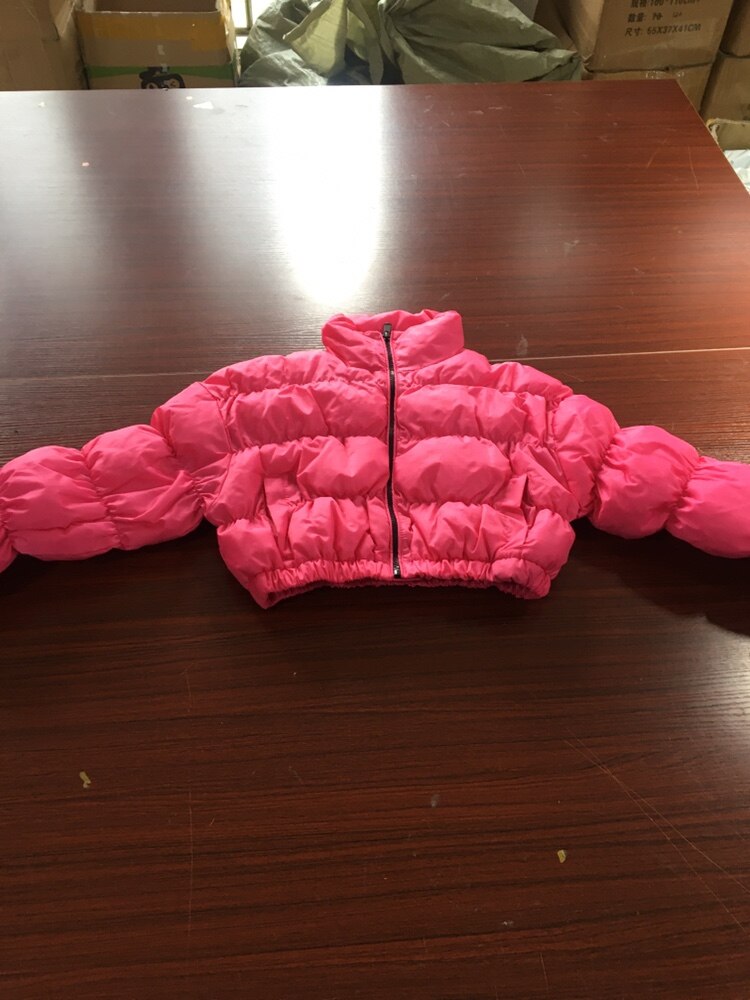 Chaqueta de algodón súper corta con cuello alto de invierno