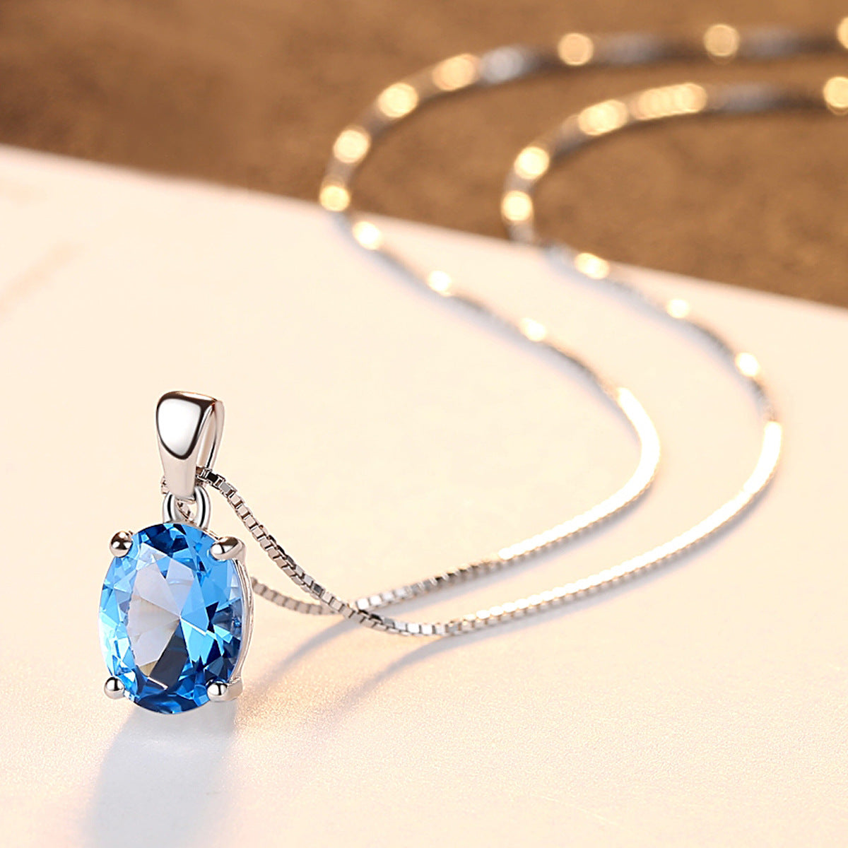 Simple zircon necklace