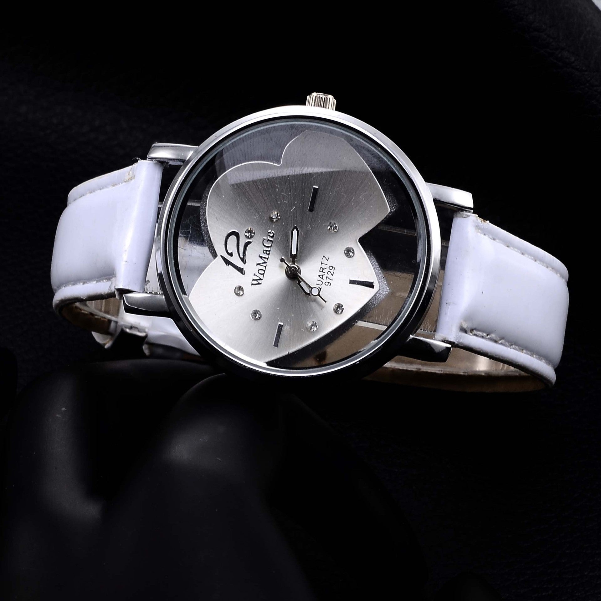 Women's Fashion Simple Hollow Belt Watch