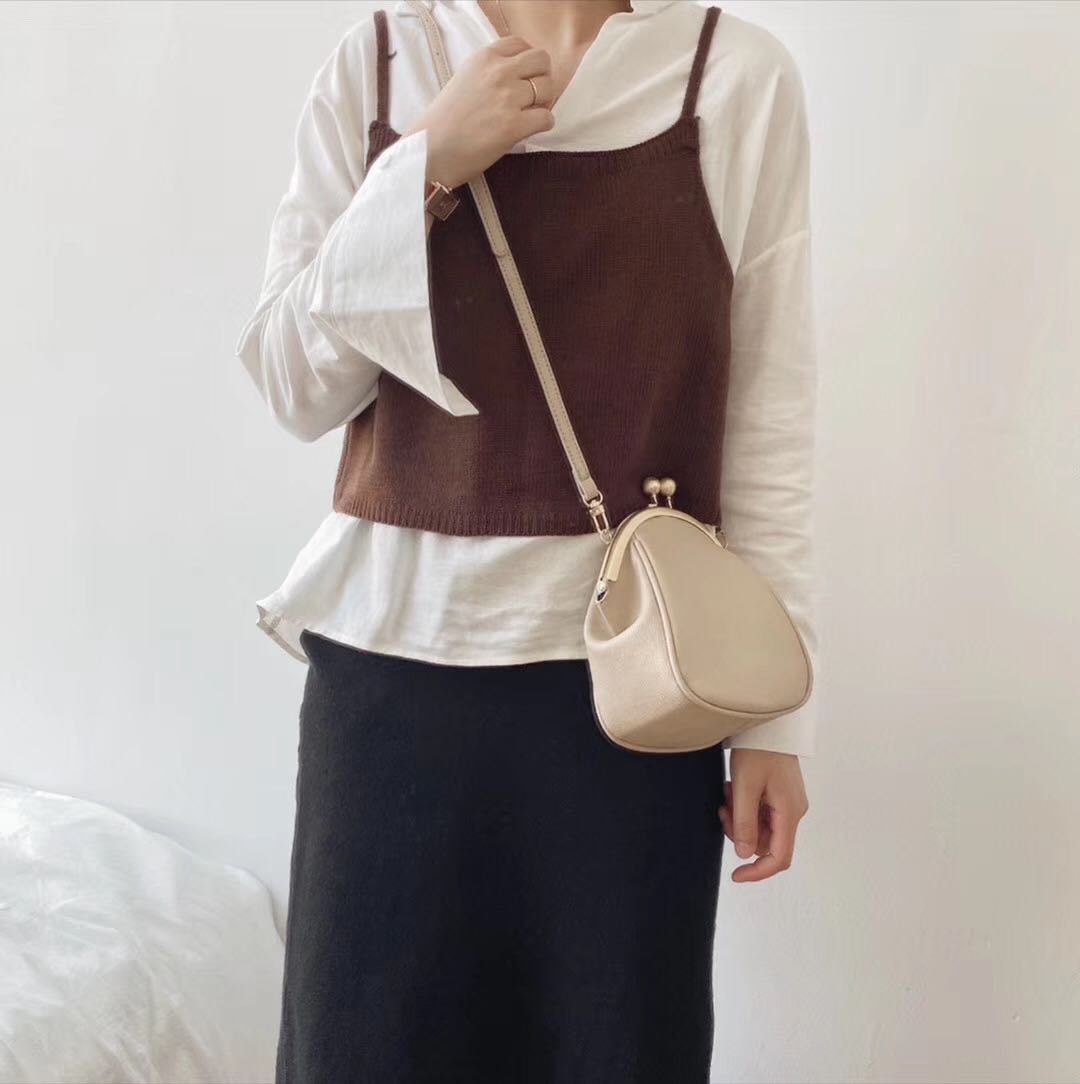 Small Round  Women's Simple And Versatile One-shoulder Messenger Bag