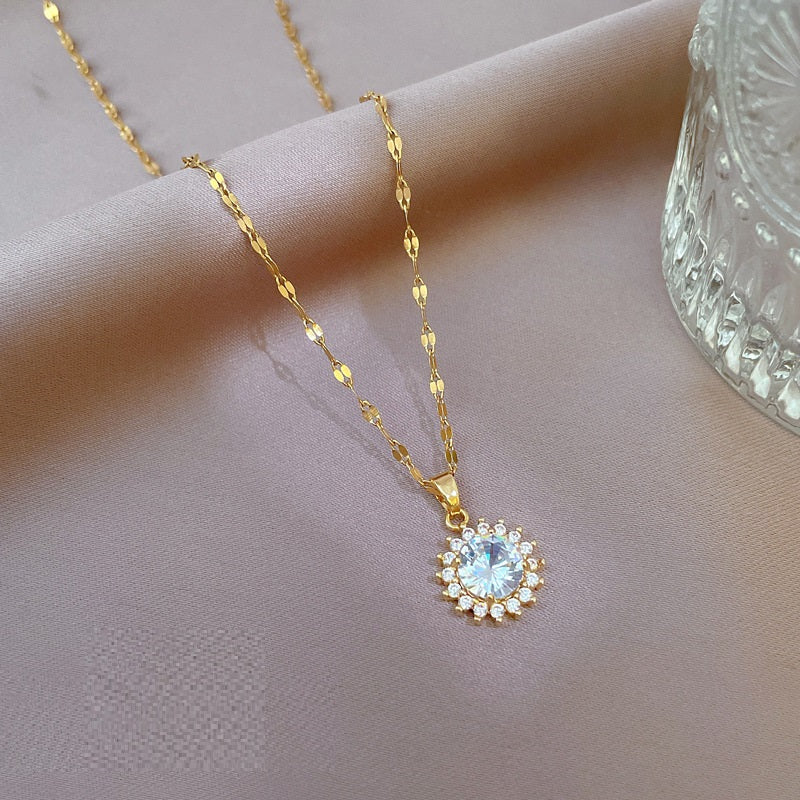 Light Luxury Full Diamond Micro Inlaid Zircon Pearl Rotating Flower Necklace