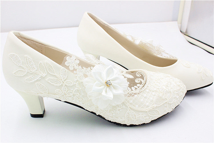 White Lace High Heels Wedding Shoes Large And Fashionable Square