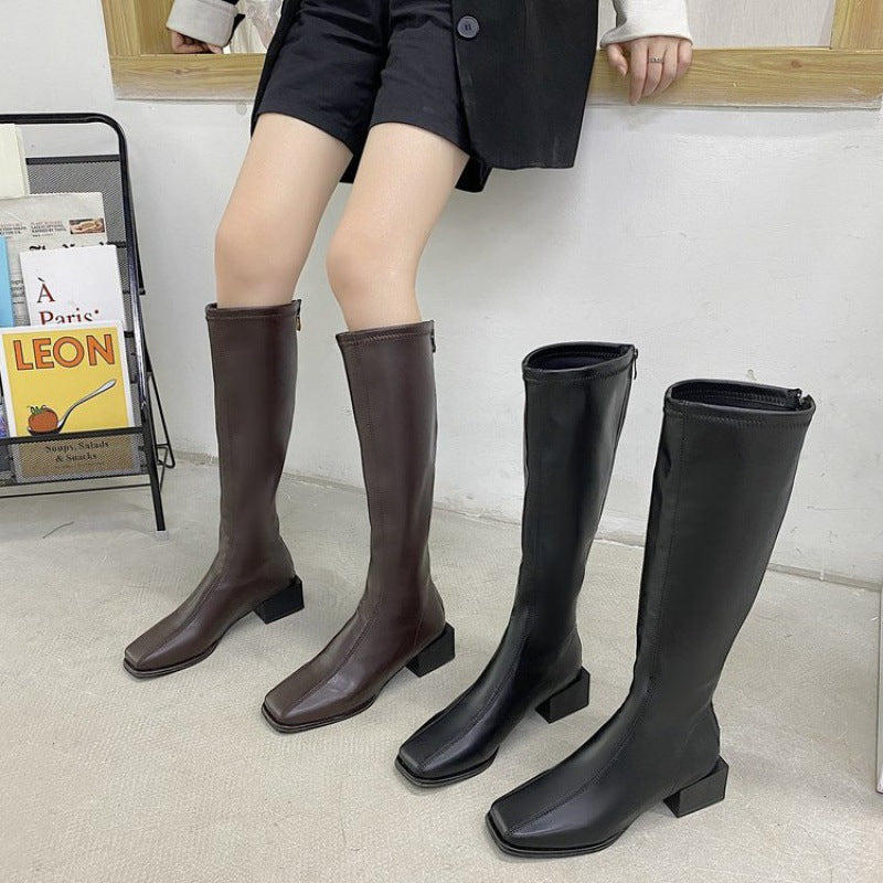 The New Small But Knee-length Boots