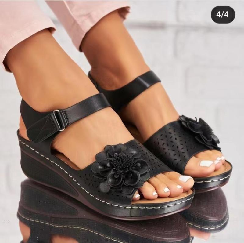 Sandalias de cuña con plataforma de flores huecas de talla grande de verano para mujer