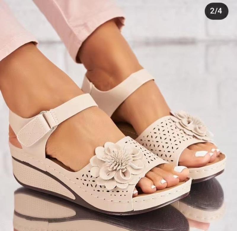 Sandalias de cuña con plataforma de flores huecas de talla grande de verano para mujer