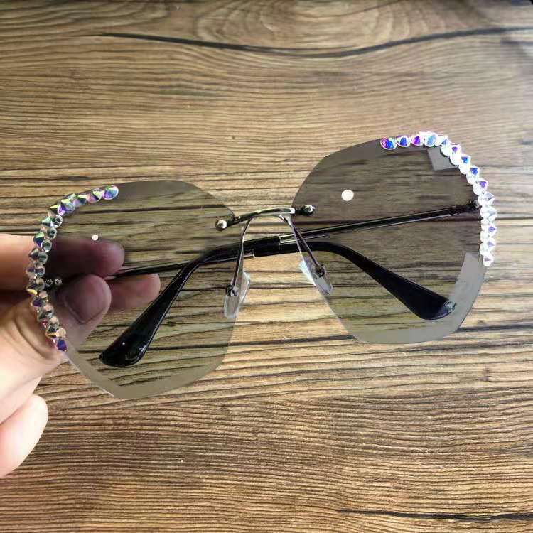 Sunglasses Female Korean Fashion Rimless Crystal Cut-edge Sunglasses