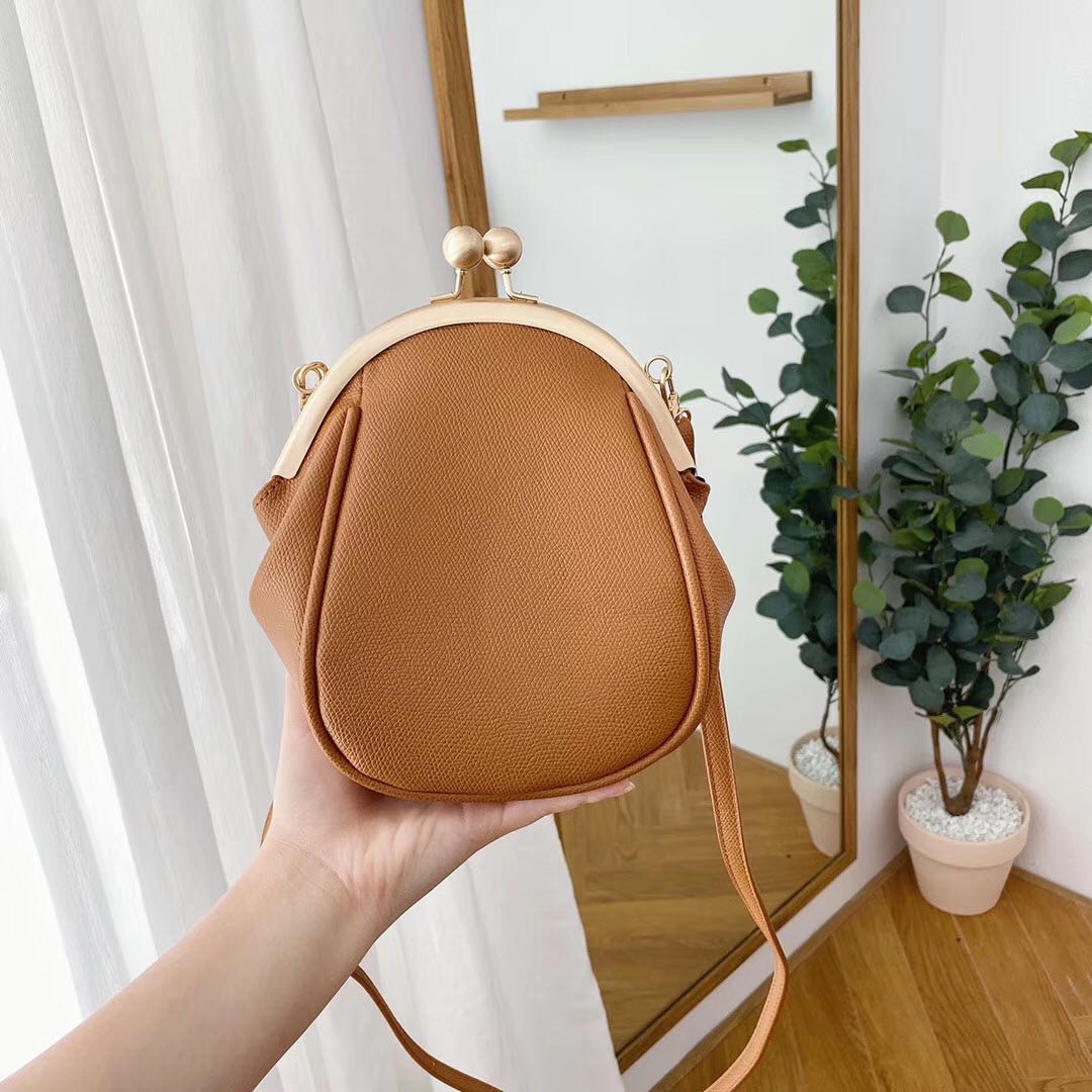 Small Round  Women's Simple And Versatile One-shoulder Messenger Bag