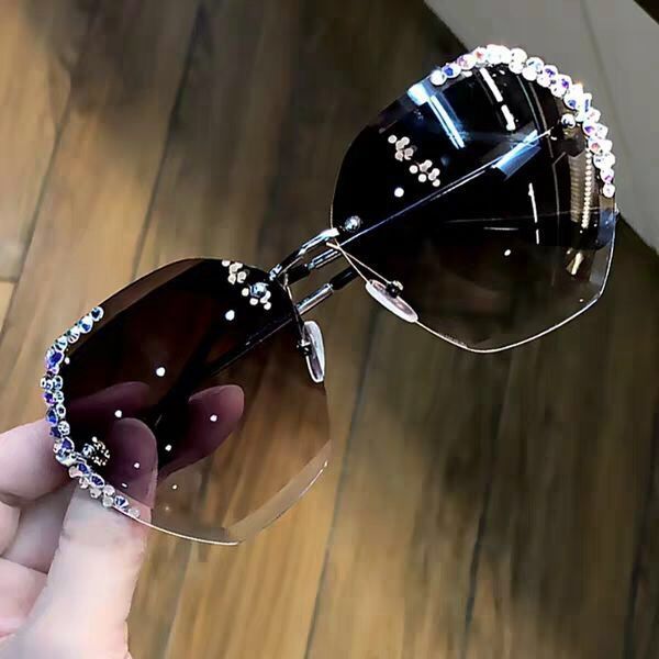 Sunglasses Female Korean Fashion Rimless Crystal Cut-edge Sunglasses