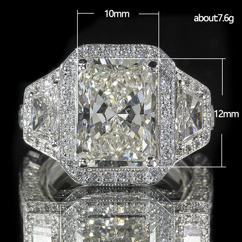 Vintage Sparkling Diamond Princess-cut Ring