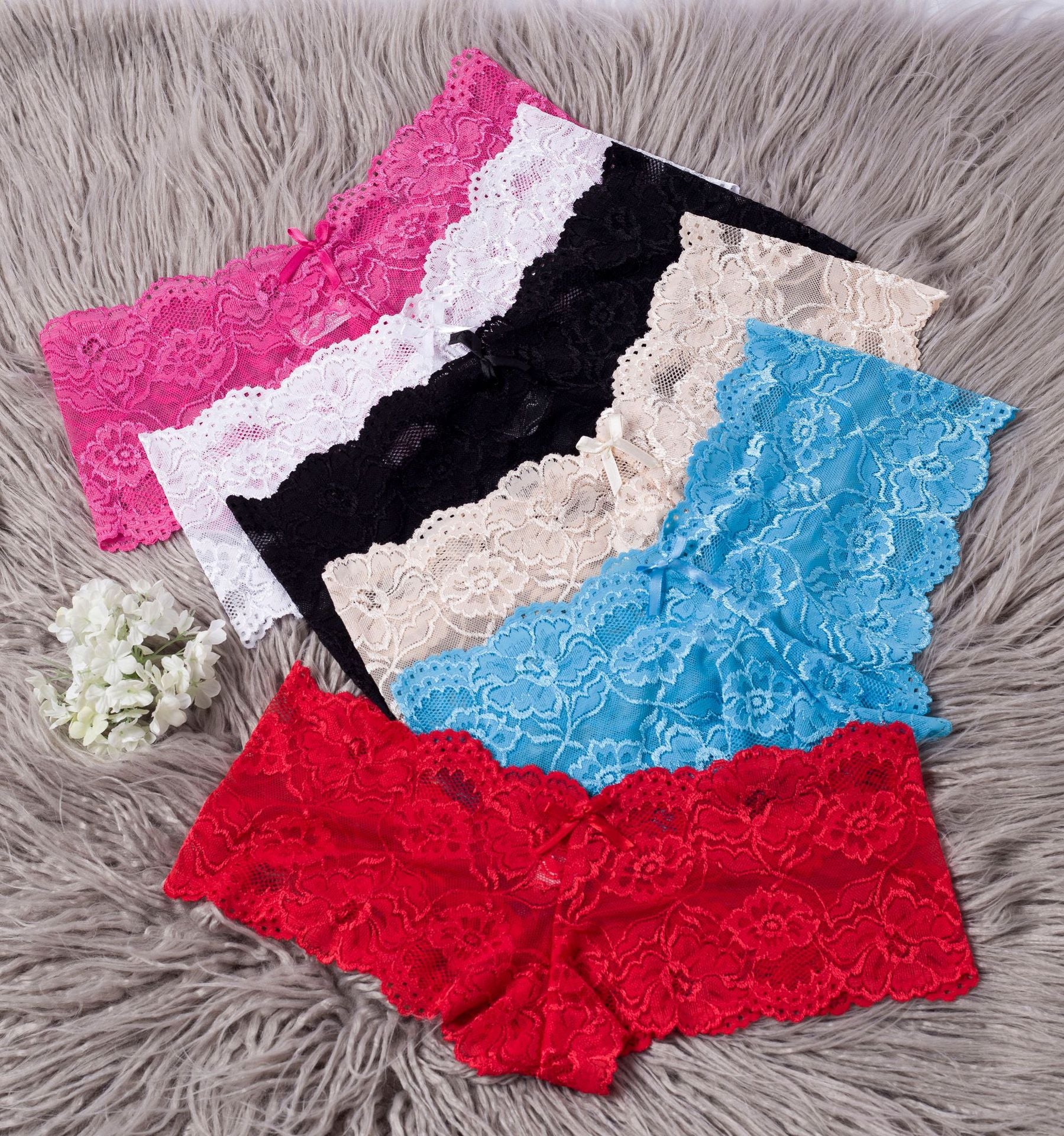 Four Yards European And American Version Lace Boxer Shorts